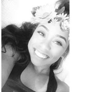 Meet your Posher, Daisha